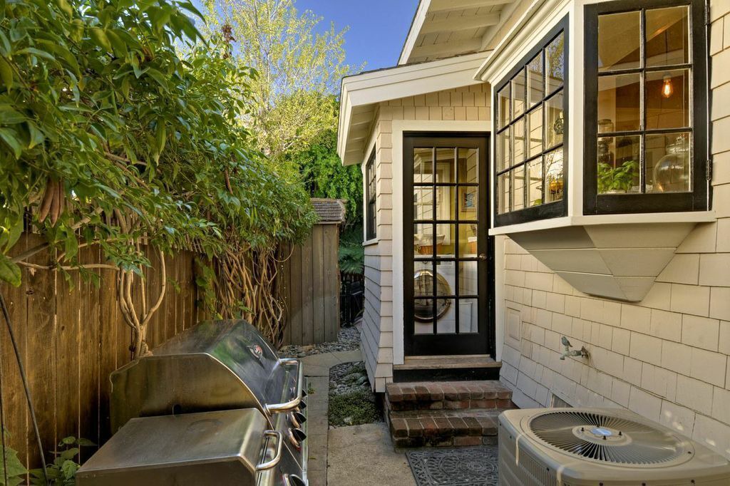 Photo of Outdoor in Mission Hills