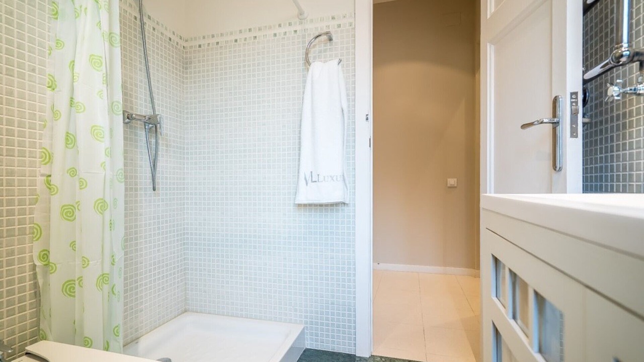 Photo of Bathroom in Trinitat