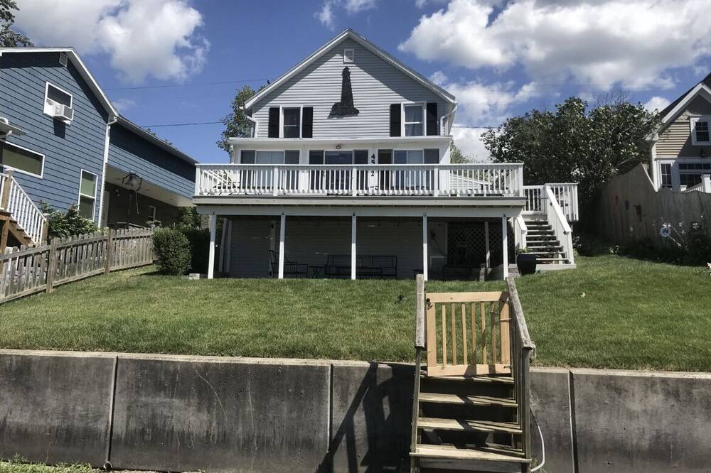 Photo of Outdoor in Livonia