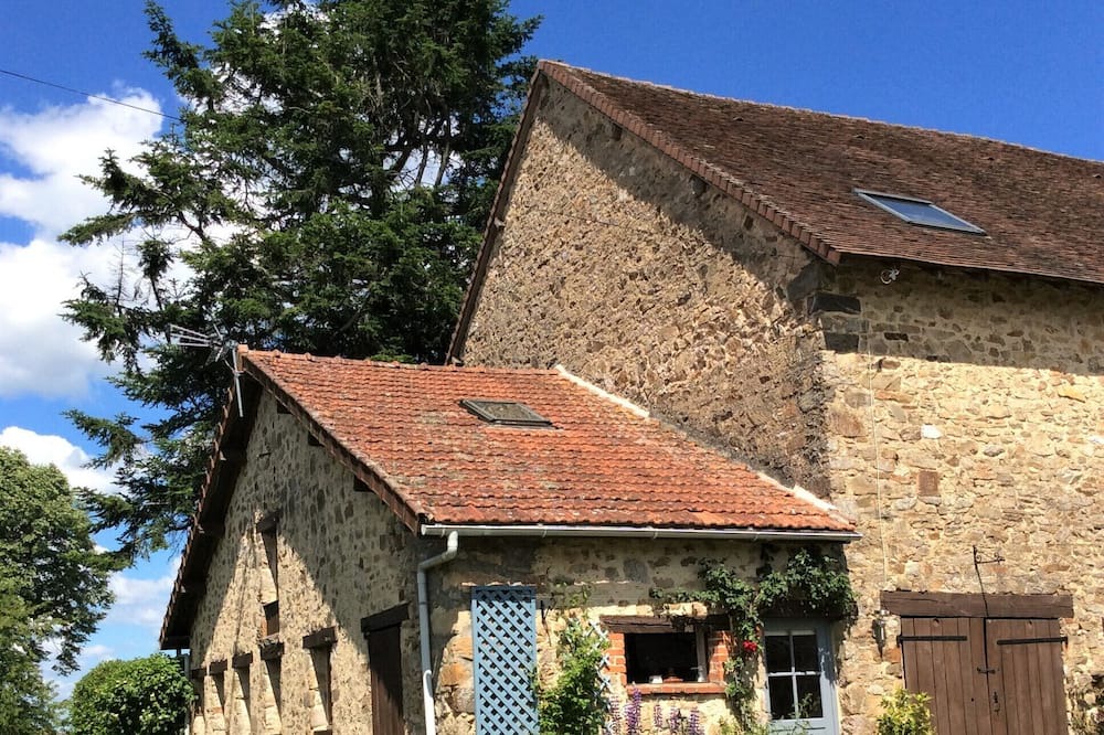 Photo of Outdoor in Saint-Yrieix-la-Perche