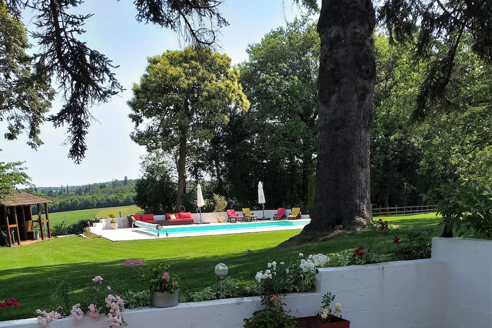 Photo of Outdoor in Saint-Yrieix-la-Perche