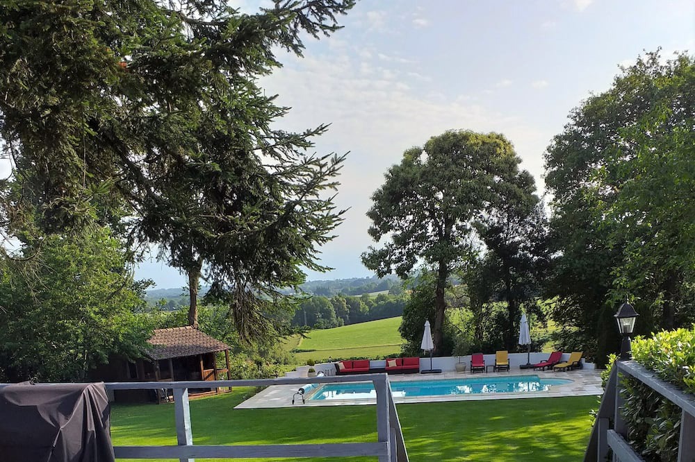 Photo of Outdoor in Saint-Yrieix-la-Perche