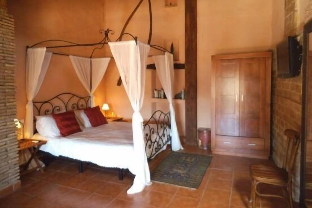 Photo of Bedroom in Jerica