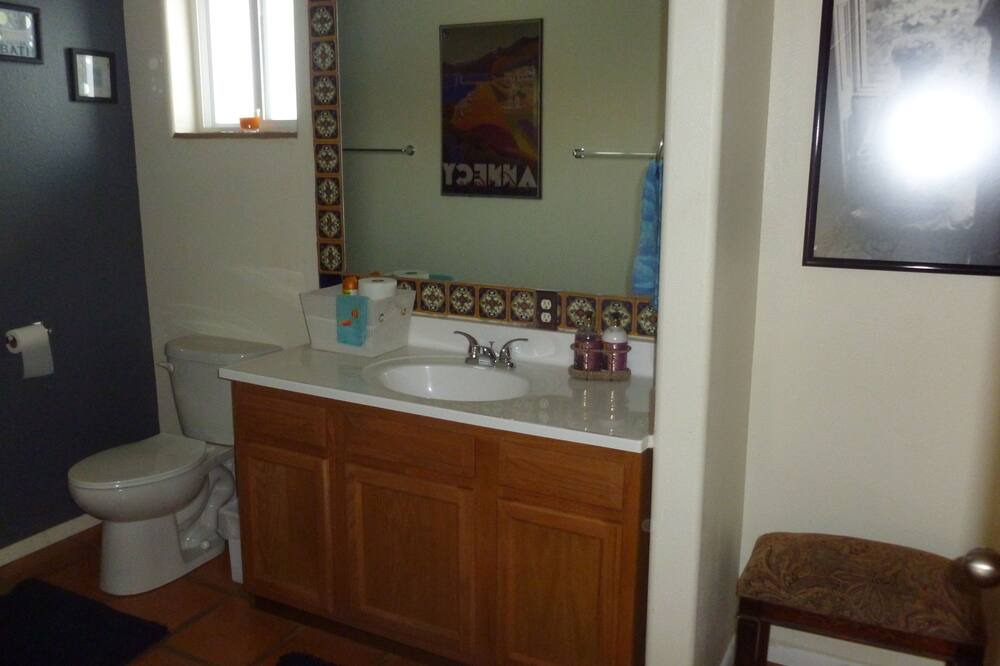 Photo of Bathroom in Navajo Dam