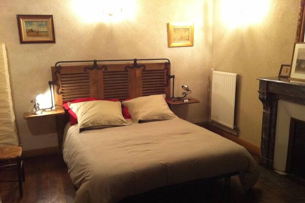 Photo of Bedroom in La Fleche