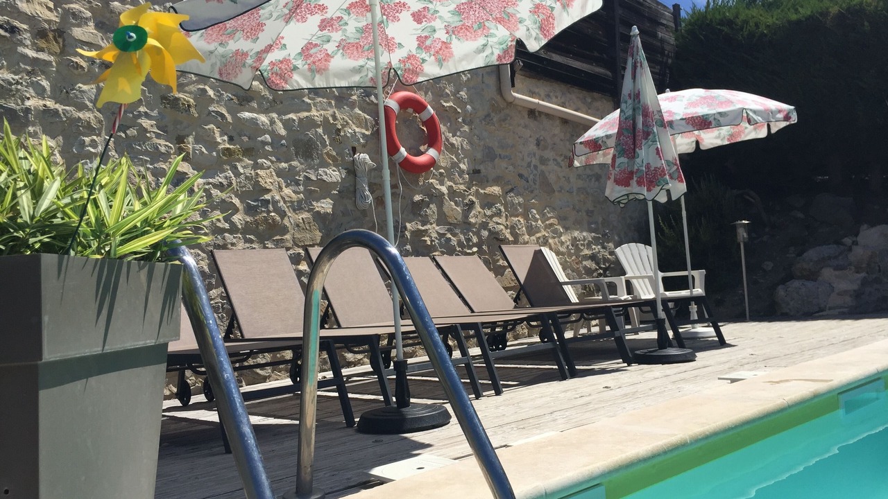 Photo of Others in Besignan