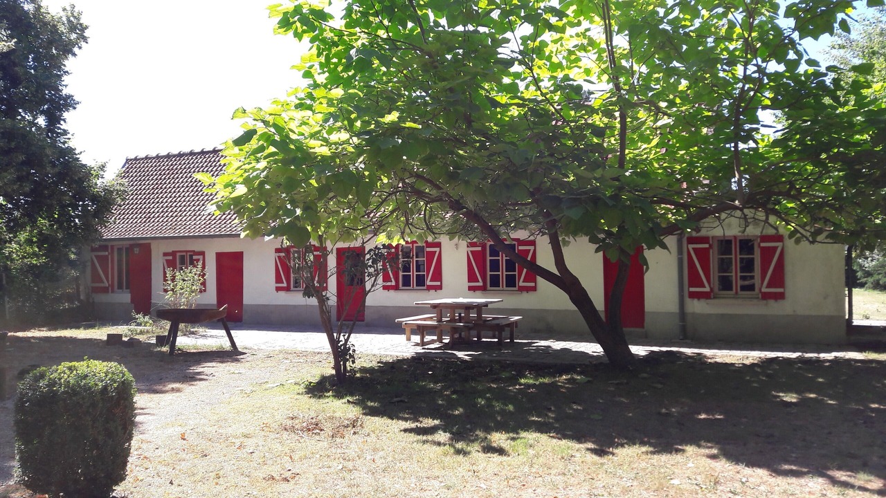 Photo of Outdoor in Saint-Quentin-en-Tourmont