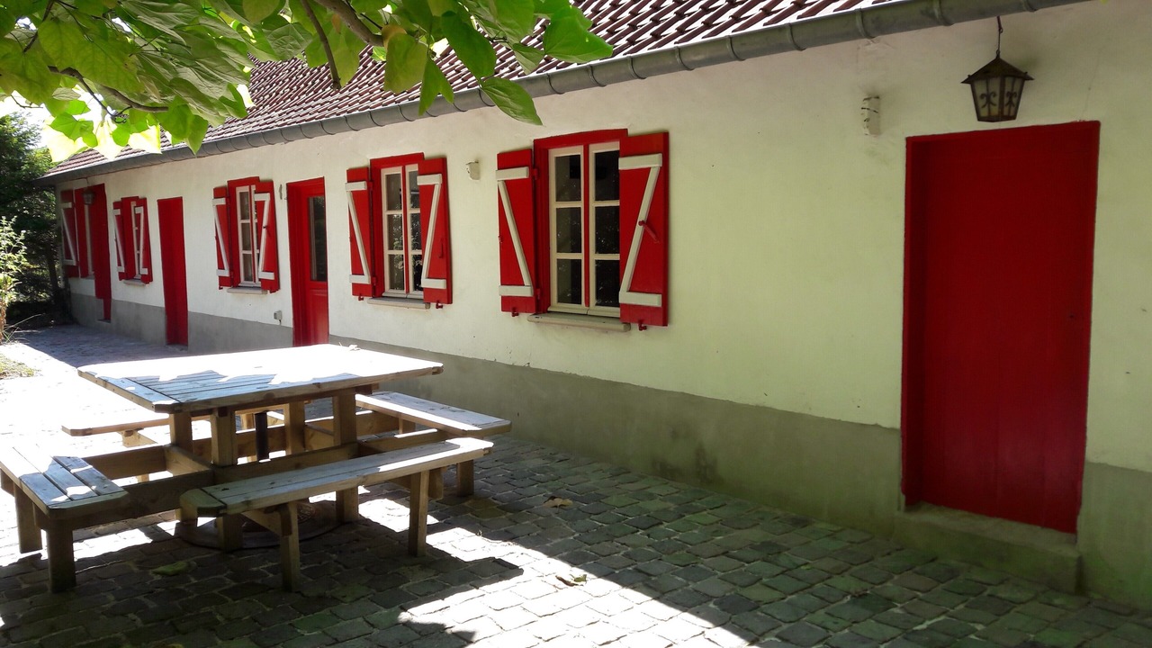 Photo of Patio Balcony in Saint-Quentin-en-Tourmont