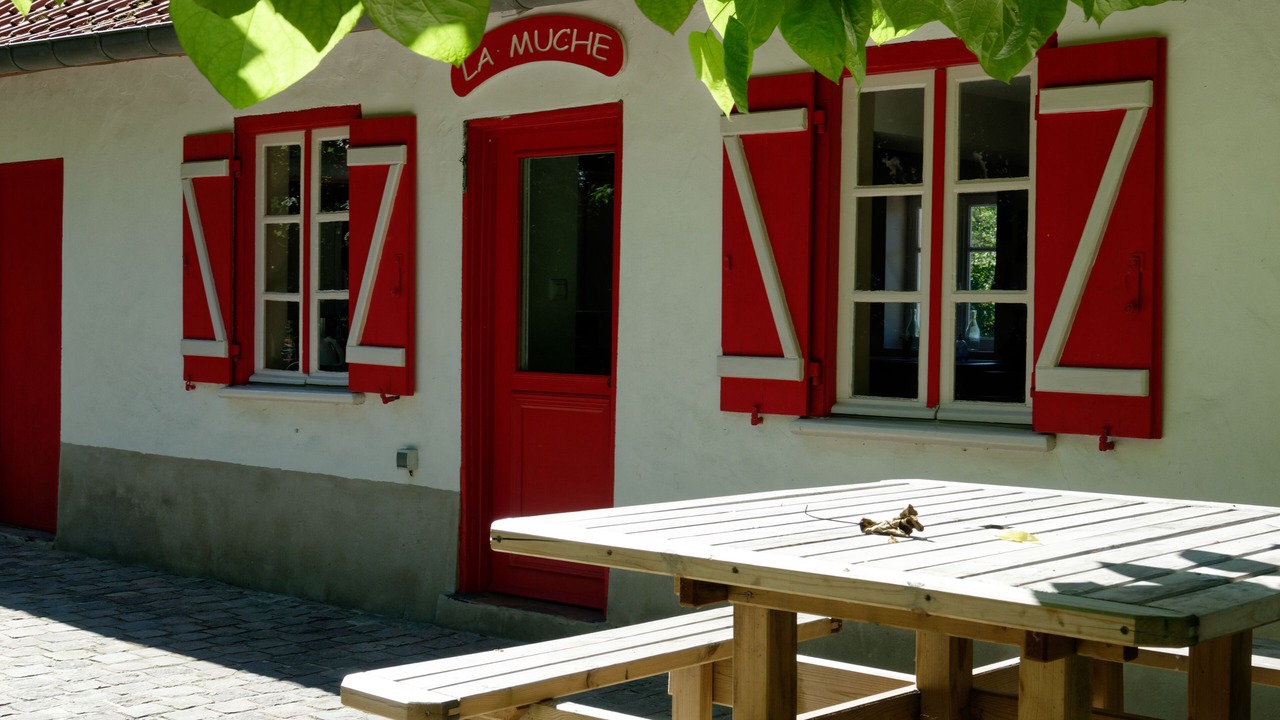 Photo of Outdoor in Saint-Quentin-en-Tourmont