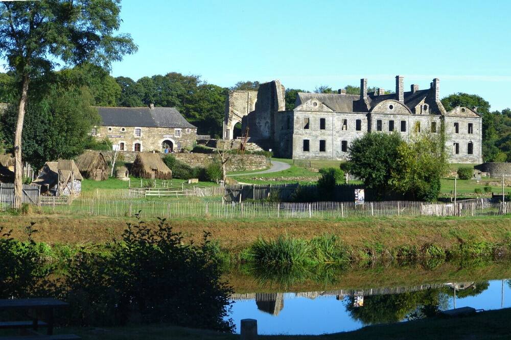 Photo of Outdoor in Saint-Nicolas-du-Pelem