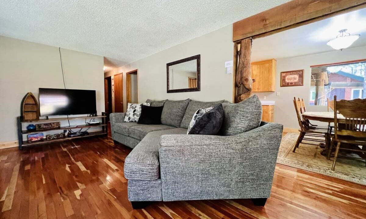 Photo of Livingroom in West Glacier
