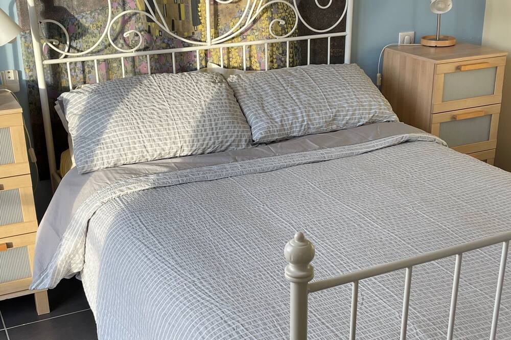 Photo of Bedroom in Cessenon-sur-Orb