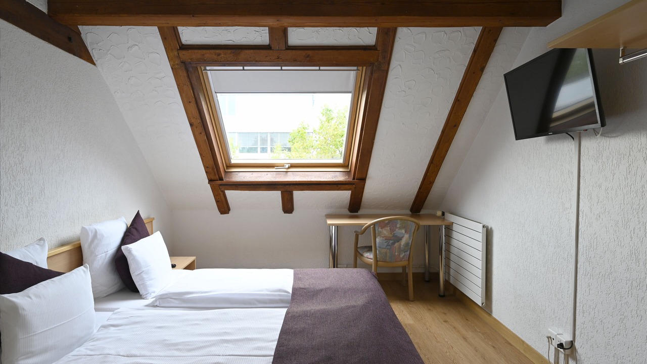 Photo of Bedroom in Hard