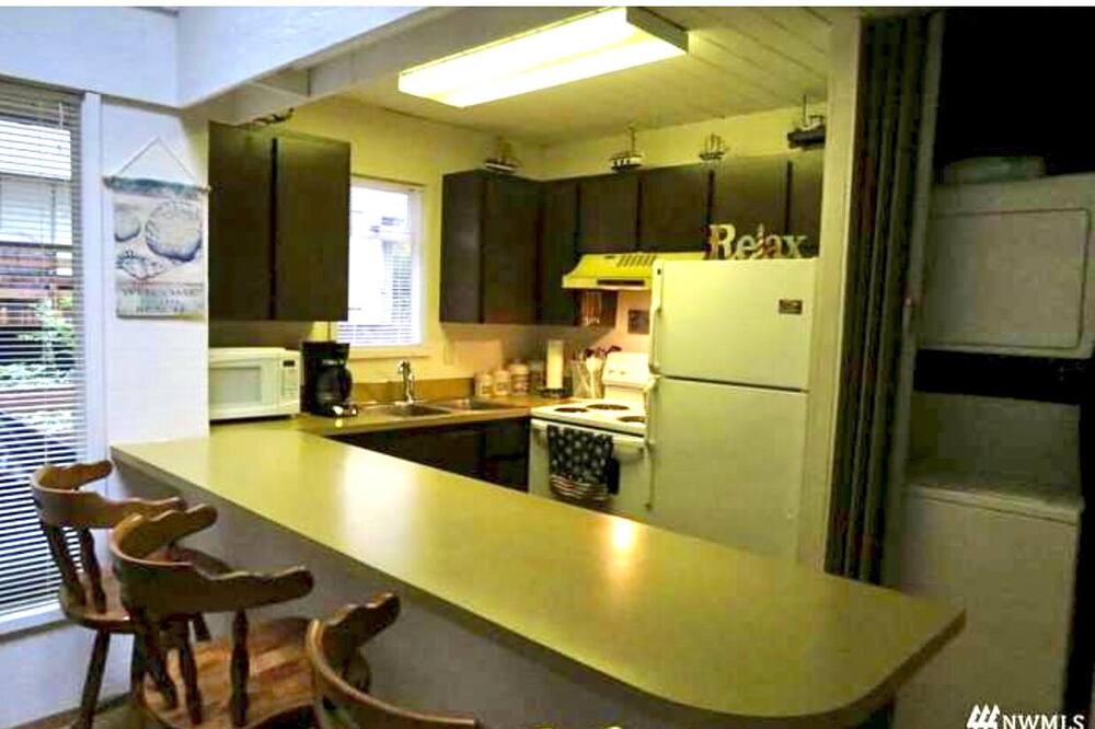 Photo of Others in Burley