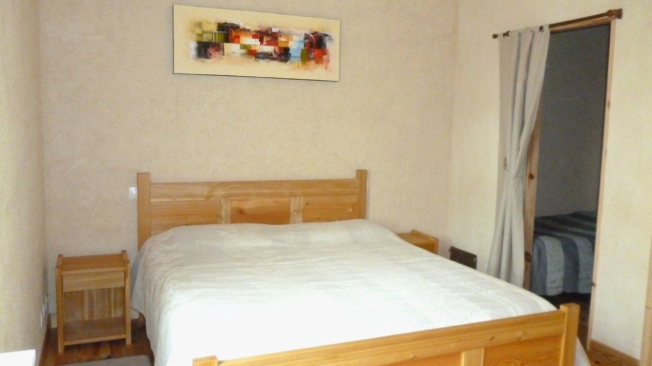 Photo of Bedroom in Soulignac
