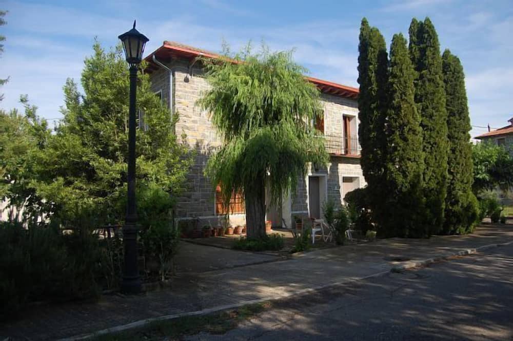Photo of Outdoor in Mediano