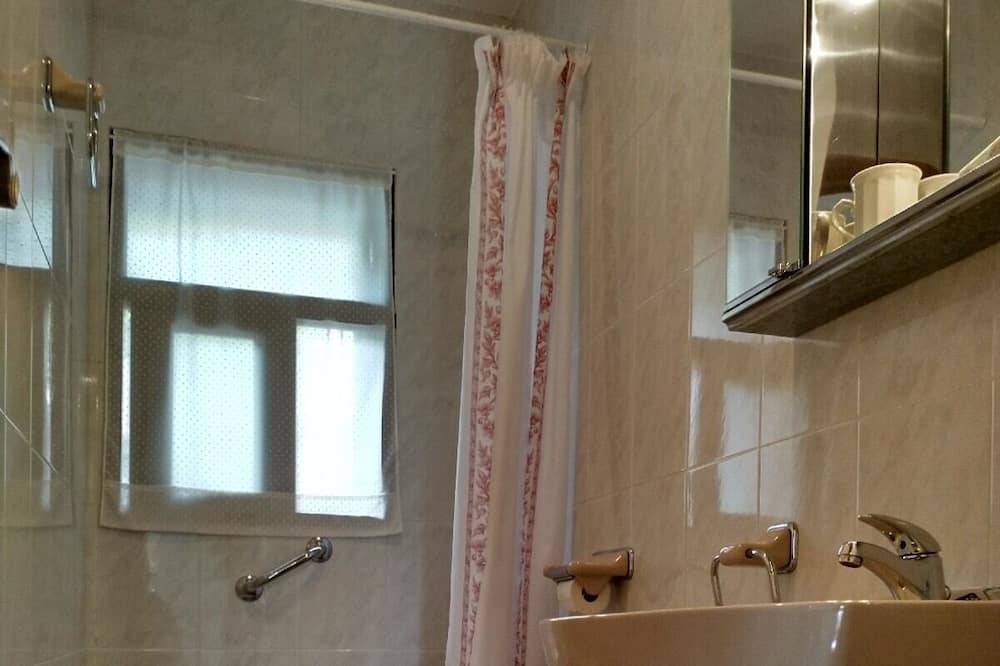 Photo of Bathroom in Mediano
