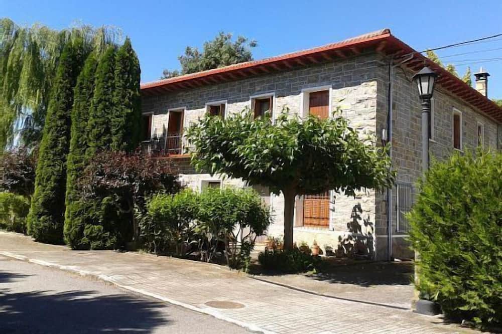 Photo of Outdoor in Mediano