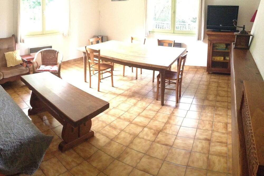 Photo of Livingroom in Fougax-et-Barrineuf
