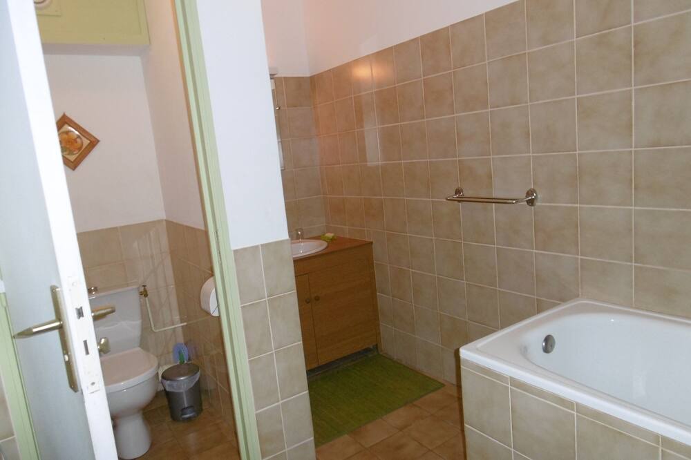 Photo of Bathroom in Fougax-et-Barrineuf