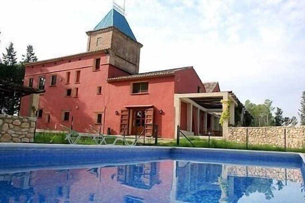 Photo of Outdoor in Bellus