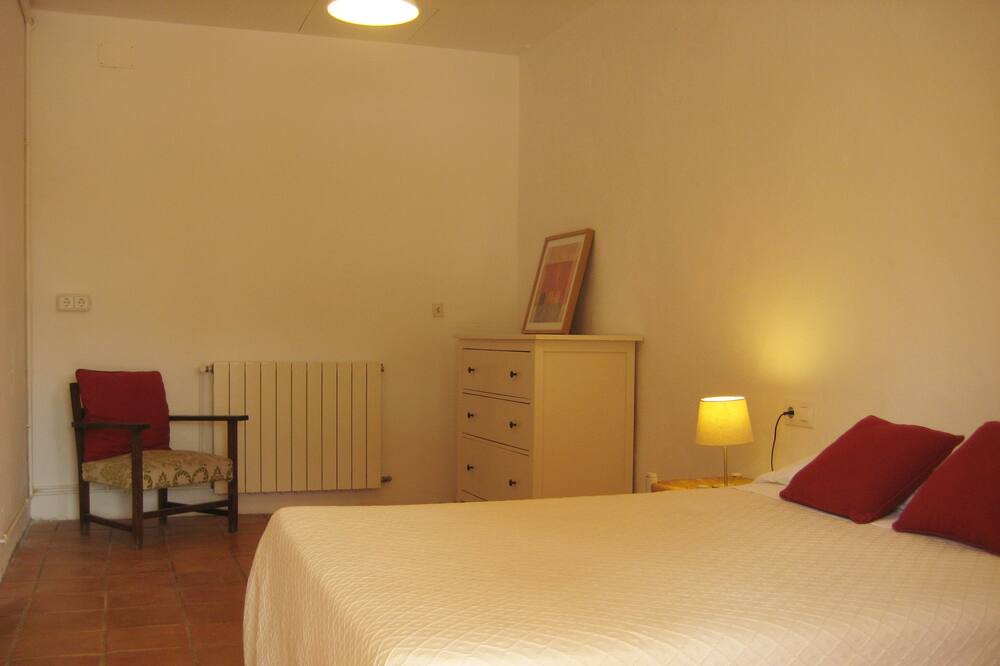 Photo of Bedroom in Torroella de Montgri