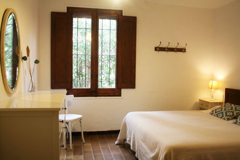 Photo of Bedroom in Torroella de Montgri