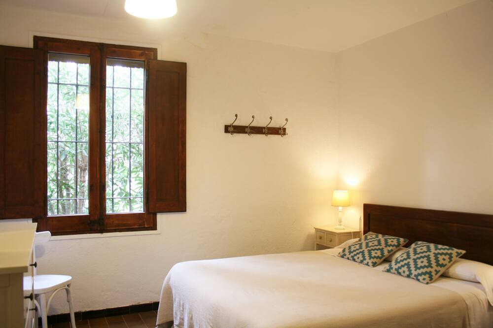 Photo of Bedroom in Torroella de Montgri