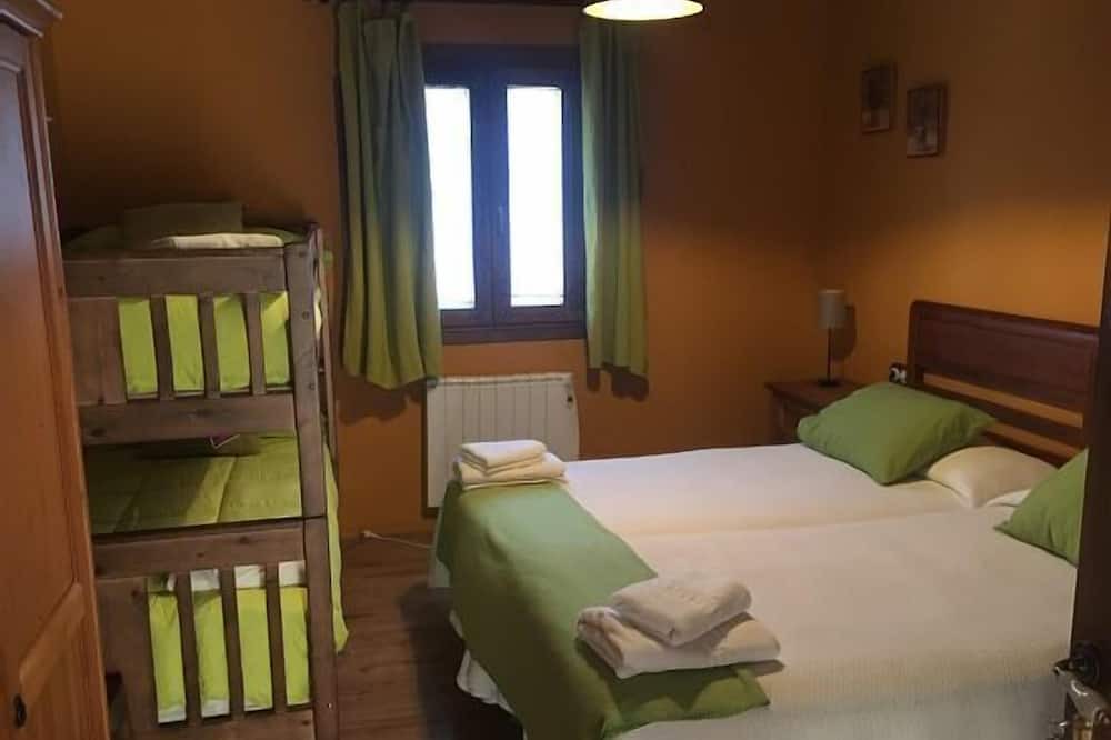 Photo of Bedroom in Sarroqueta