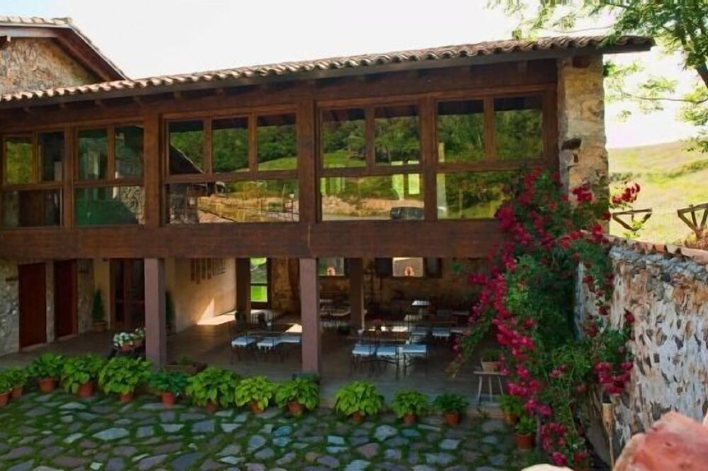 Photo of Outdoor in Sarroqueta