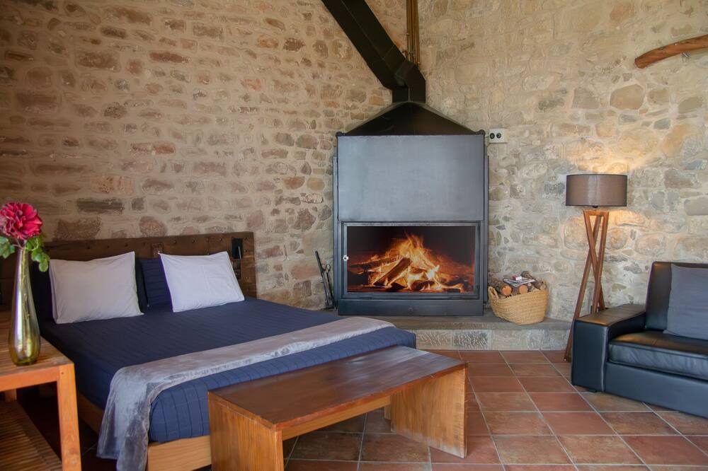 Photo of Bedroom in Porqueres