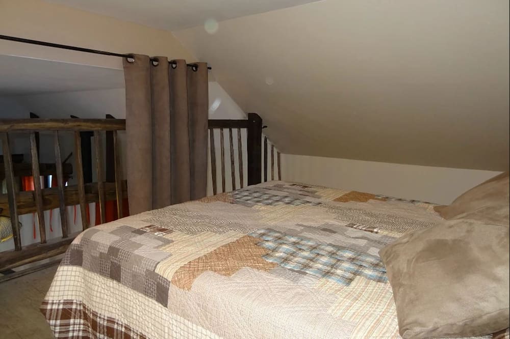 Photo of Bedroom in Monein