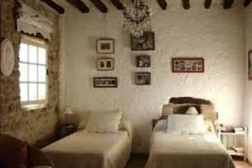 Photo of Bedroom in Sennely