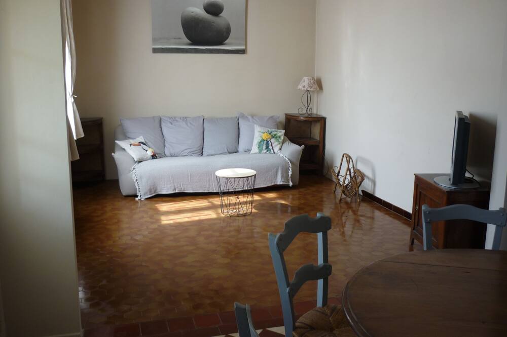 Photo of Livingroom in Sainte-Eulalie-en-Born