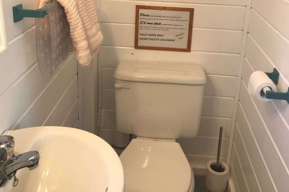 Photo of Bathroom in Cape Tormentine