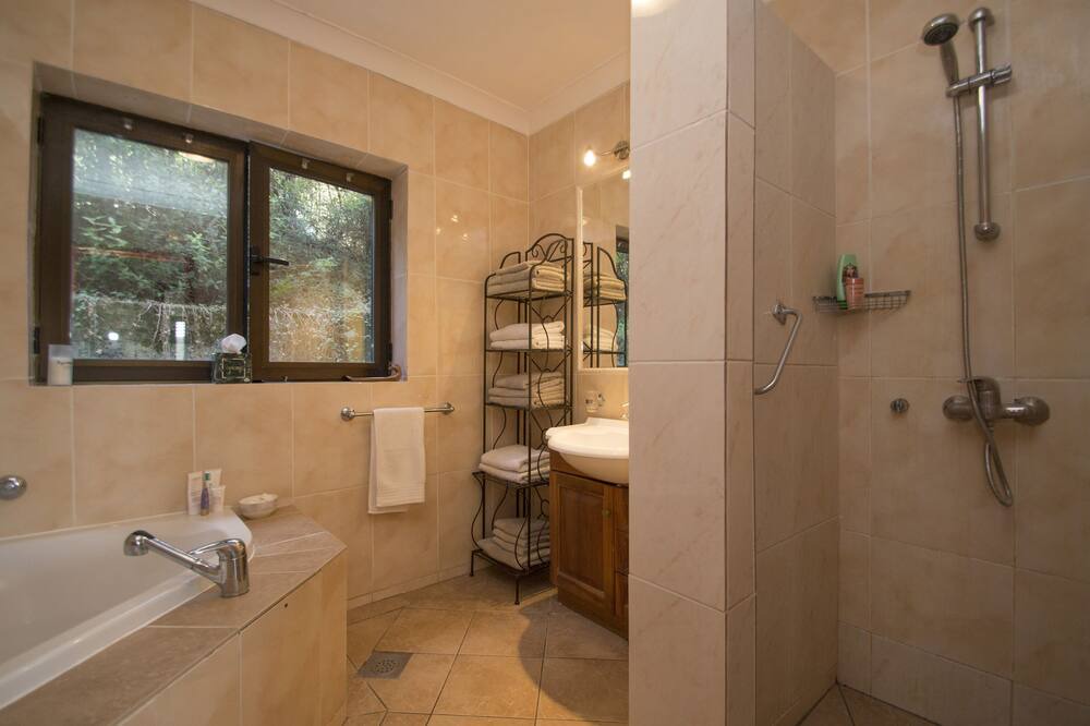 Photo of Bathroom in Pupnat