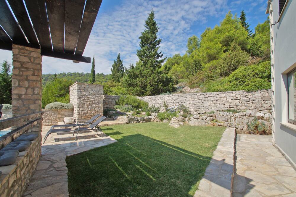 Photo of Outdoor in Pupnat