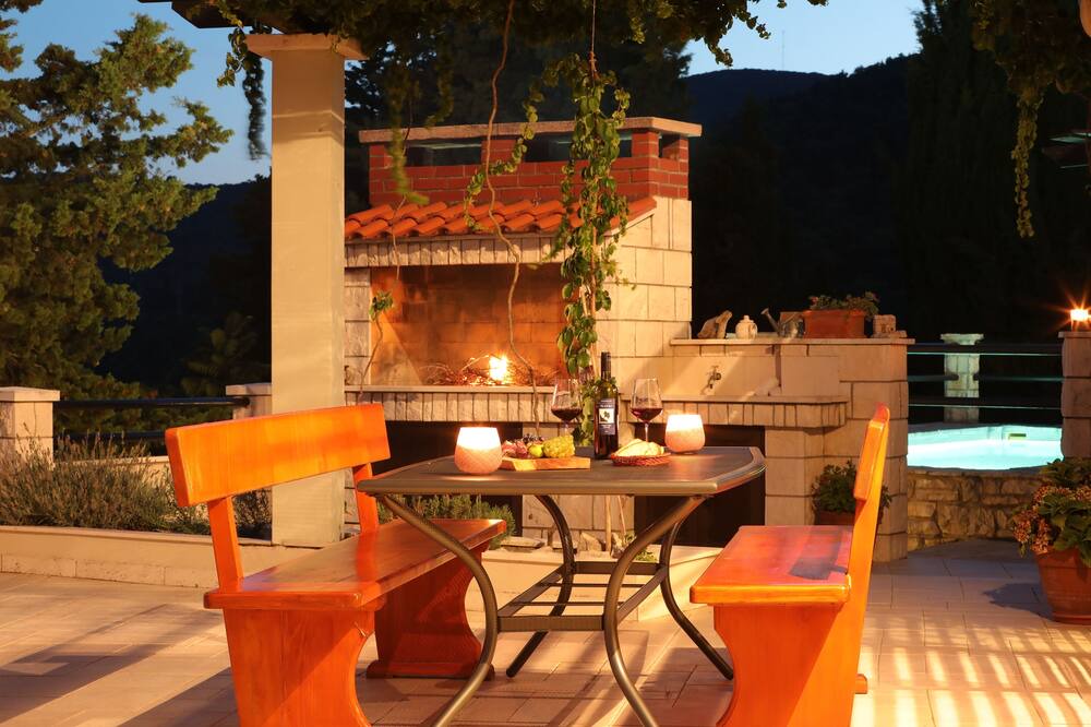 Photo of Patio Balcony in Pupnat
