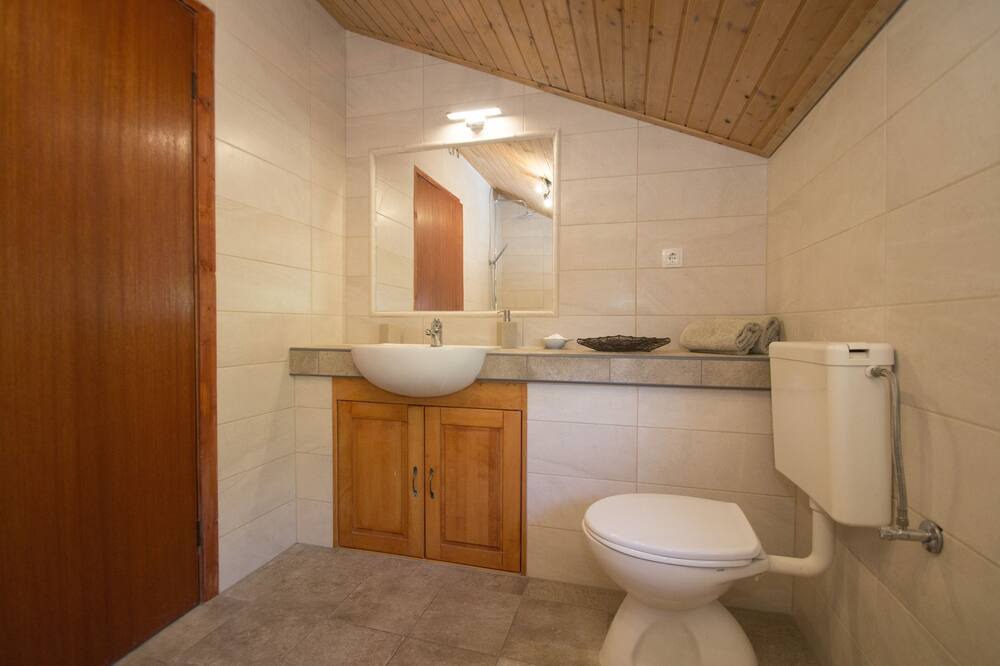Photo of Bathroom in Pupnat