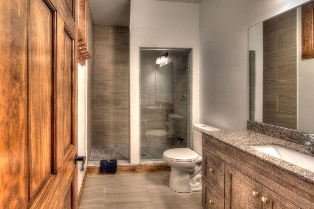 Photo of Bathroom in The Blue Mountains