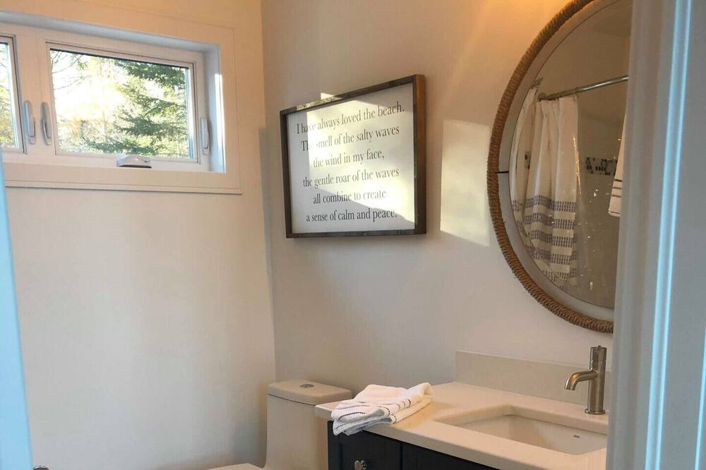 Photo of Bathroom in Fox Point