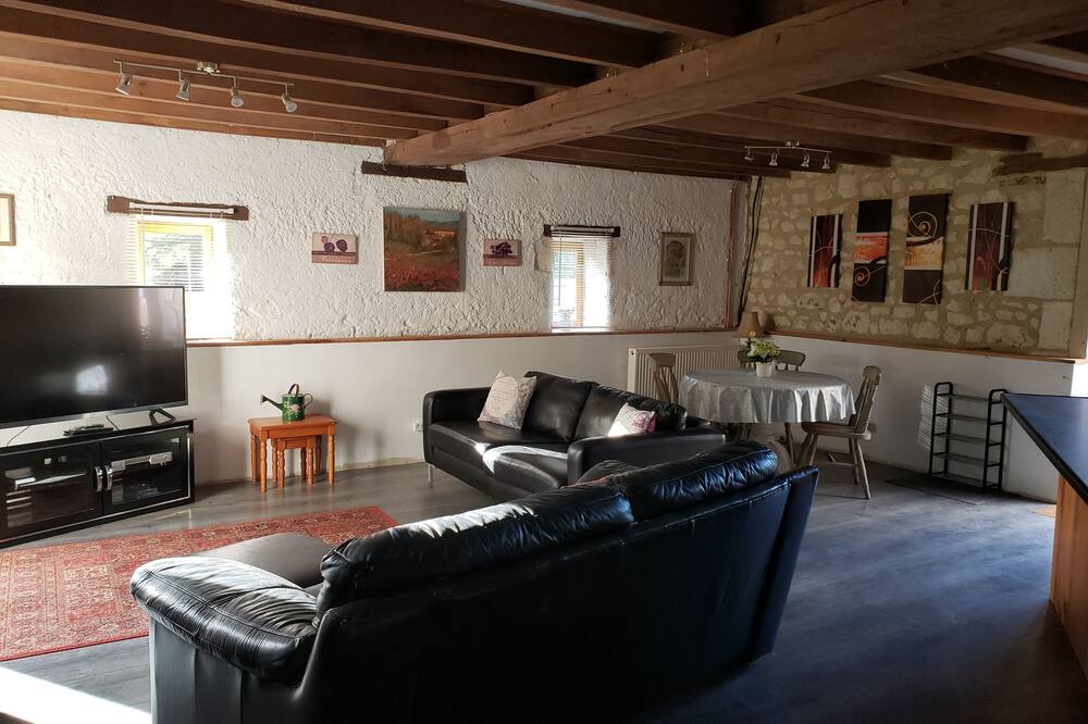 Photo of Livingroom in Aubigne-Racan