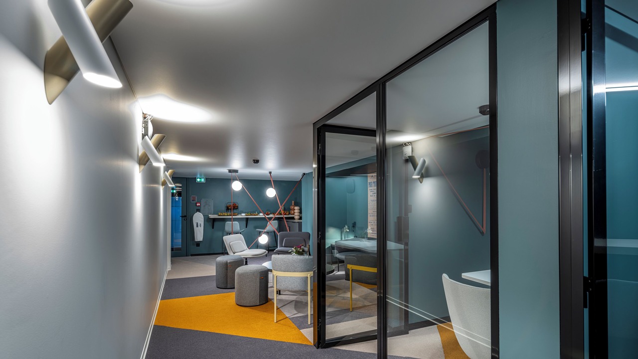 Photo of Others in Poincare