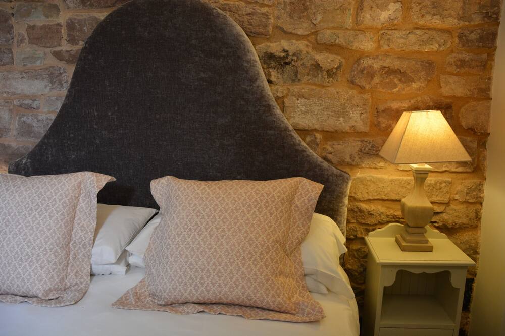 Photo of Bedroom in Kerne Bridge