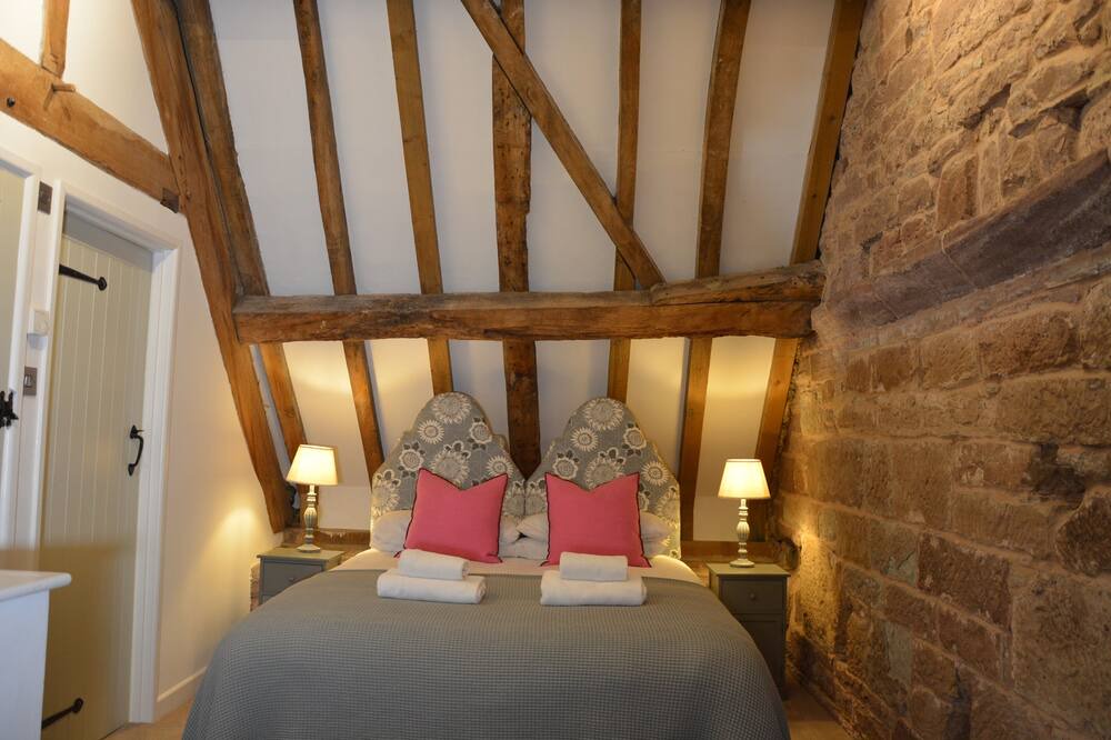 Photo of Bedroom in Kerne Bridge