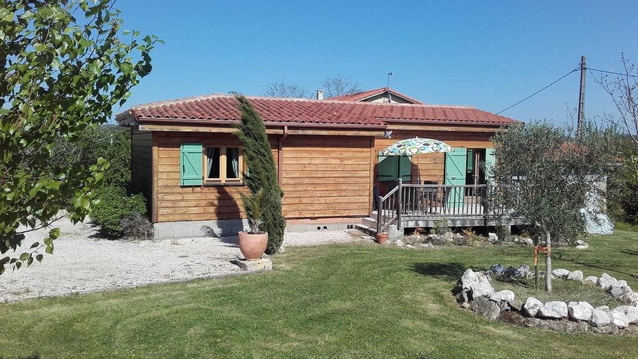 Photo of Buildings in Montpezat