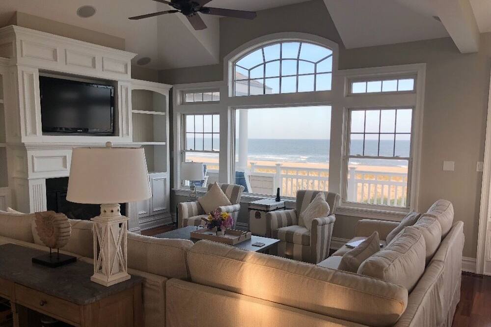 Photo of Livingroom in South Beach Haven