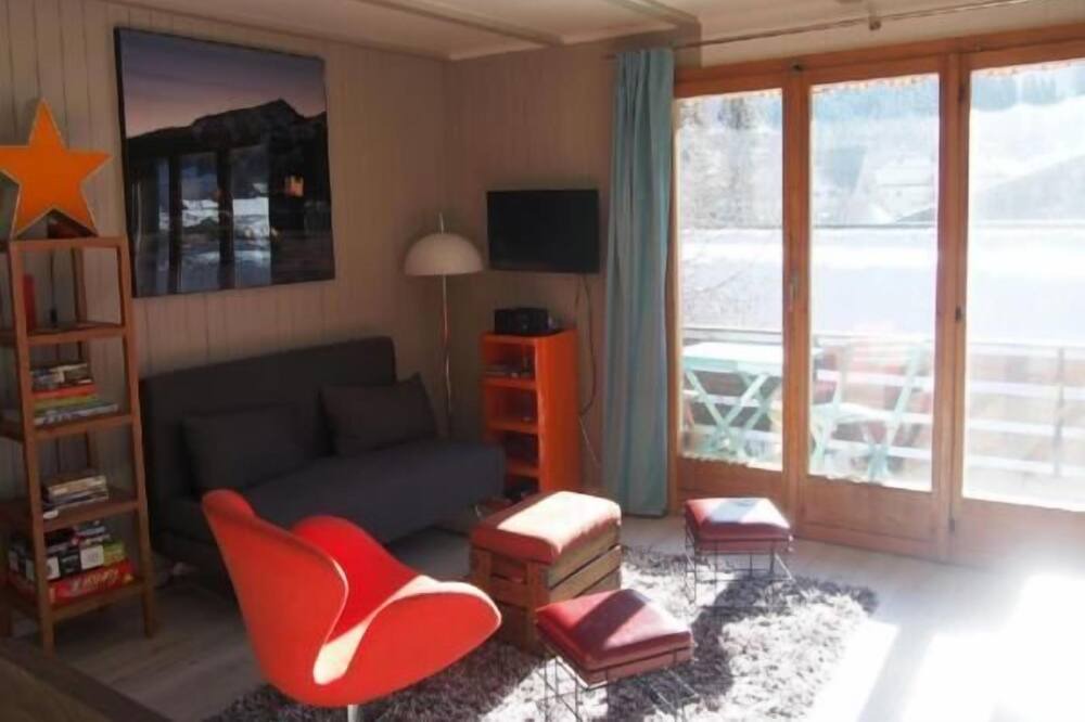 Photo of Livingroom in Rougemont