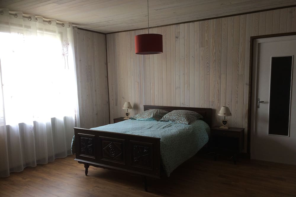 Photo of Bedroom in Thezillieu