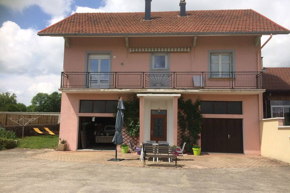 Photo of Outdoor in Thezillieu